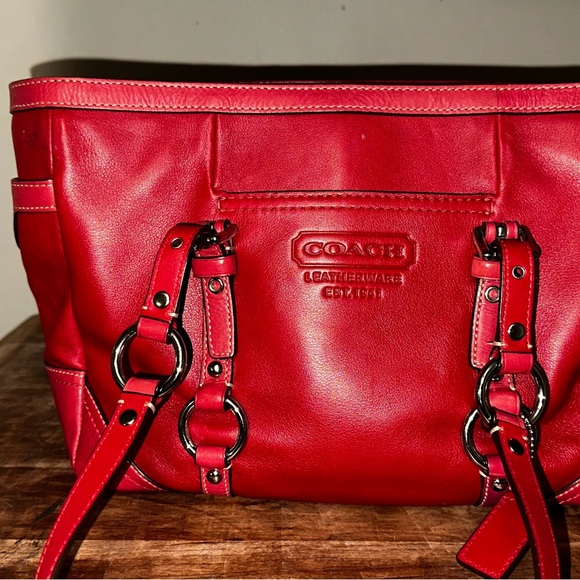 Coach Vibrant Red Leather Shoulder Bag - Picture 1 of 4